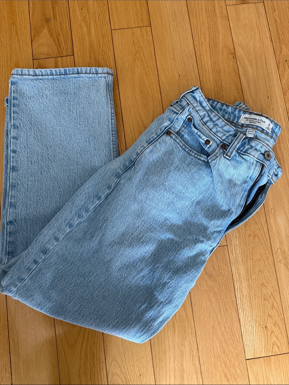 Abercrombie & Fitch Light Blue High-Rise Vintage Straight Jeans